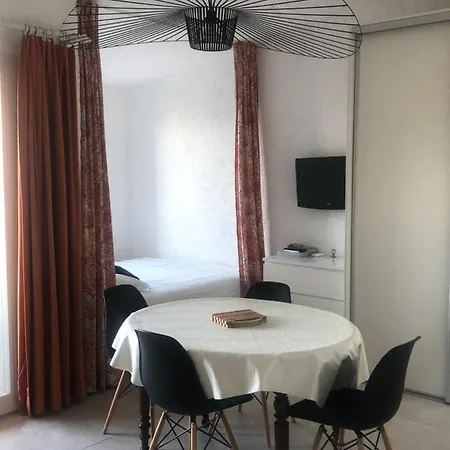 Maxime Vue Féerique Piscine Chauffée Appartement