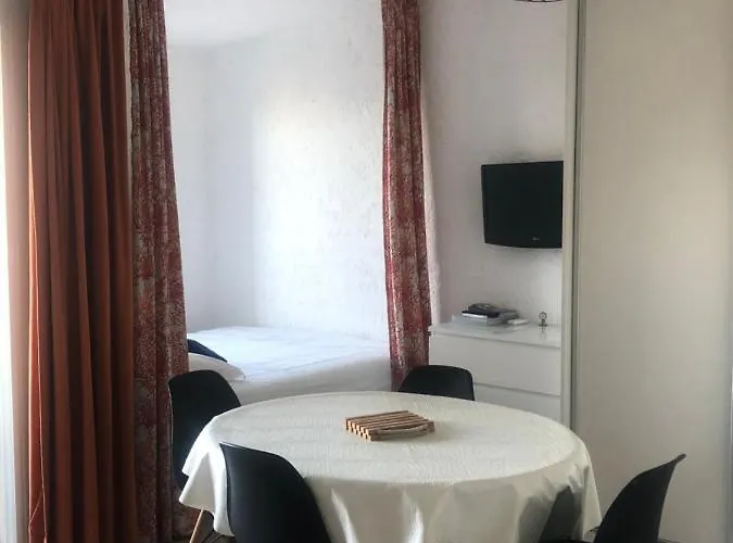 Maxime Vue Feerique Piscine Chauffee Appartement