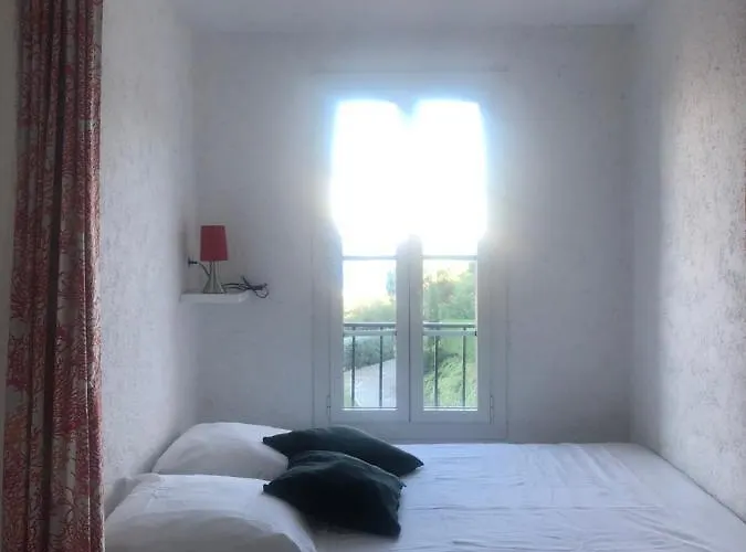 Maxime Vue Feerique Piscine Chauffee Daire