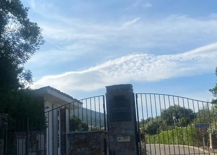 Maxime Vue Feerique Piscine Chauffee Daire Sainte-Maxime